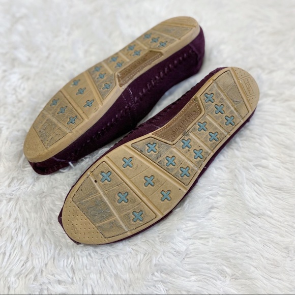 Women’s Burgundy Suede Toms Slip-Ons Size 6.5 - Picture 5 of 5